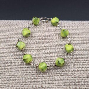 8 Inch Sterling Silver Unique Green Handmade Glass Bracelet A6543